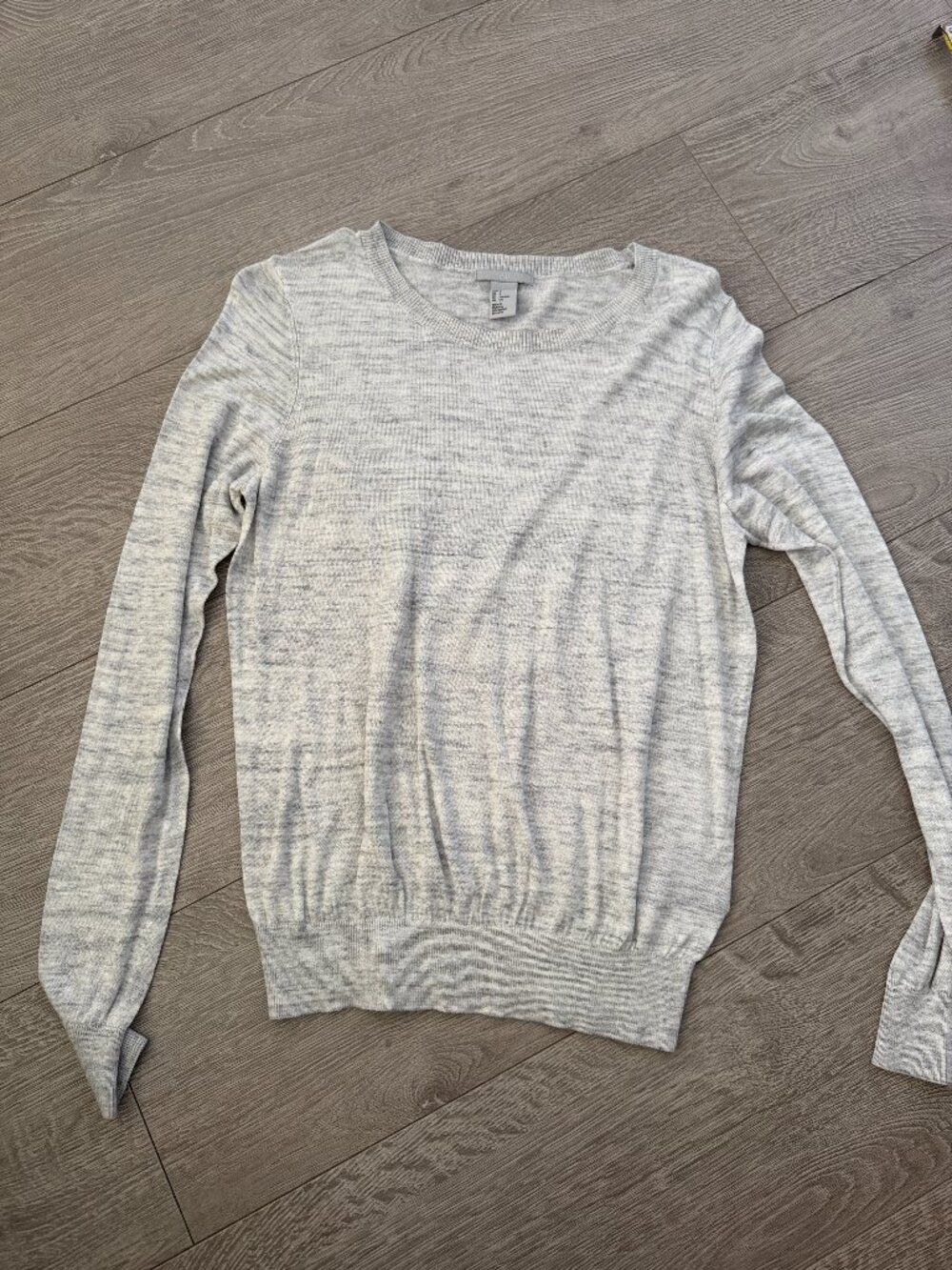 H&M Light Gray Marled Crew Neck Lightweight Sweater Size S